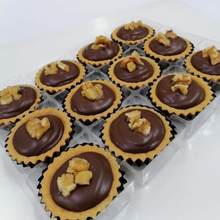 MINI SALTED CARAMEL CHOCOLATE BANANA TARTS - Image 2